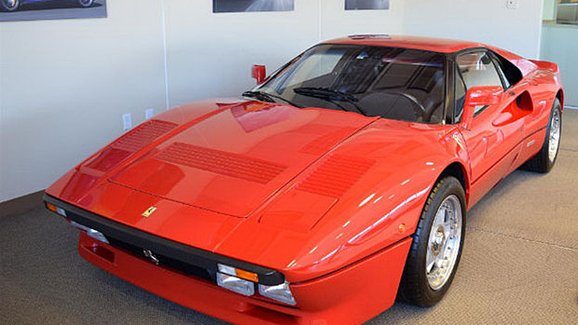 Ferrari 288 GTO: Na pořízení moderní klasiky dnes 60 milionů korun nestačí