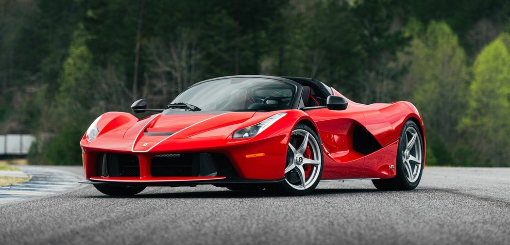 Ferrari LaFerrari Aperta (2017)