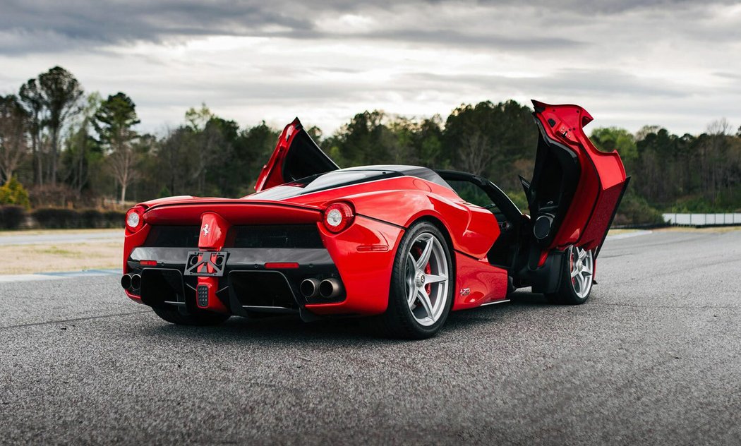 Ferrari LaFerrari Aperta (2017)