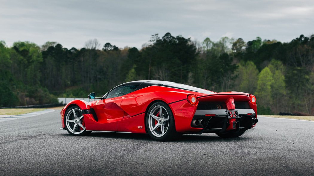 Ferrari LaFerrari Aperta (2017)