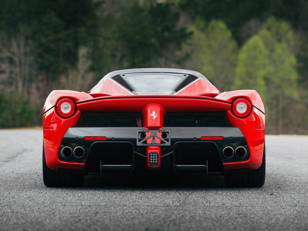 Ferrari LaFerrari Aperta (2017)