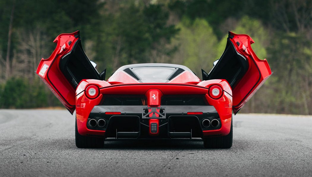 Ferrari LaFerrari Aperta (2017)