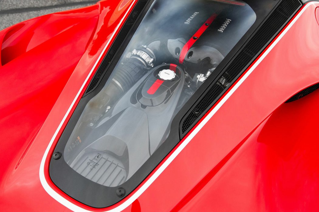 Ferrari LaFerrari Aperta (2017)