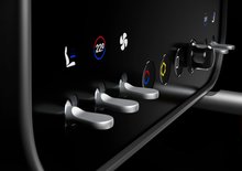 Dotyková tlačítka jsou levná. Přesto se u Ferrari vracejí k mechanickým