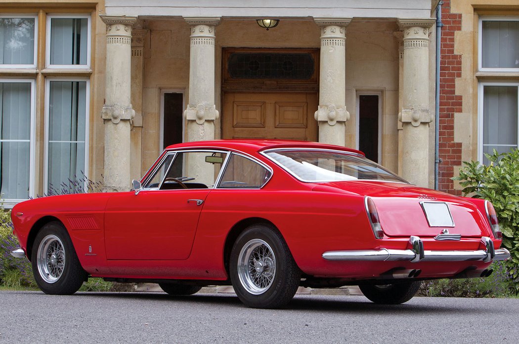 Ferrari 250 GT 2+2