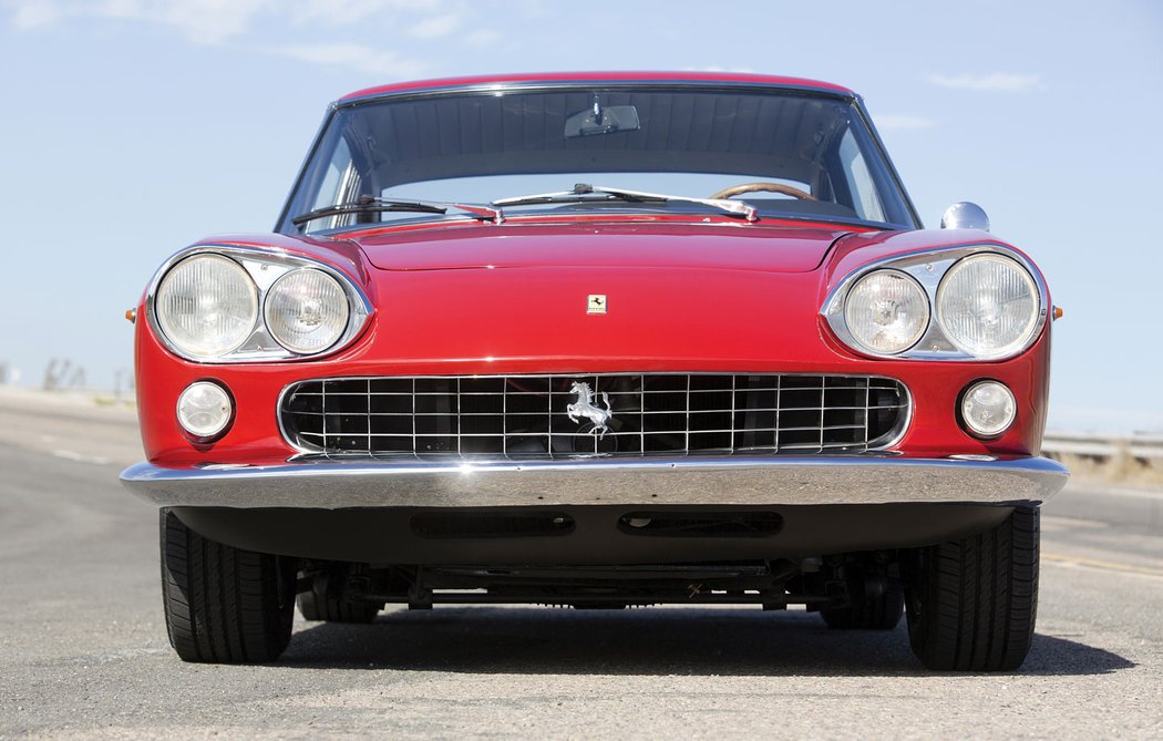 Ferrari 330 GT 2+2