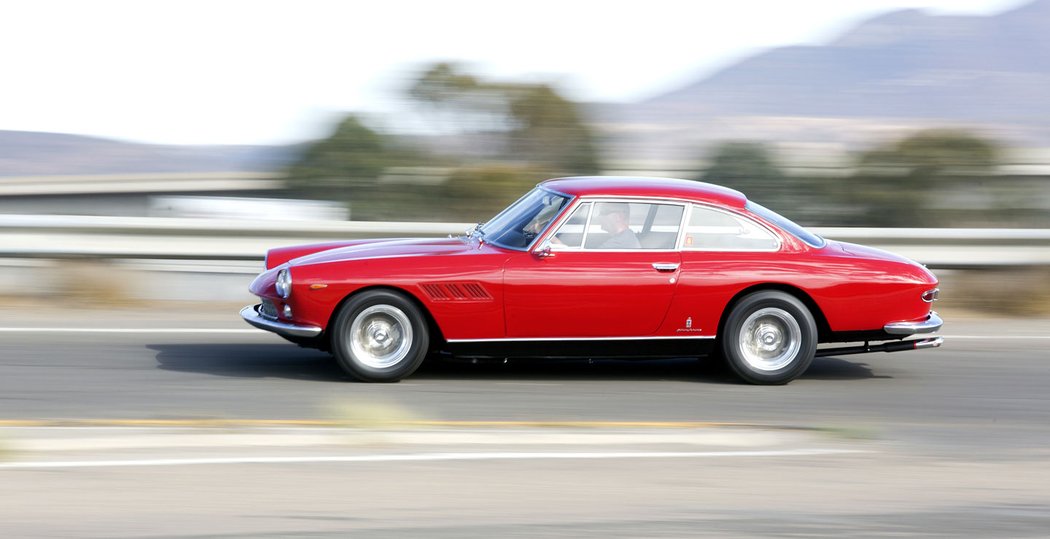 Ferrari 330 GT 2+2