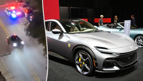 Policejní honička kradeného Ferrari
