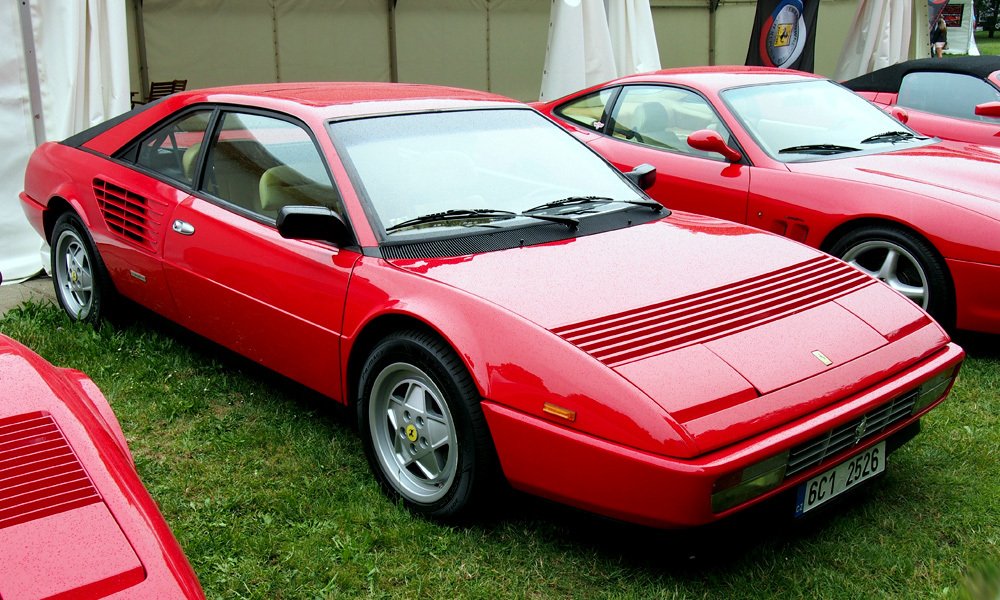 Ferrari Mondial 3.2 poháněl motor V8 s objemem 3,2 litru a výkonem 270 k (199 kW).