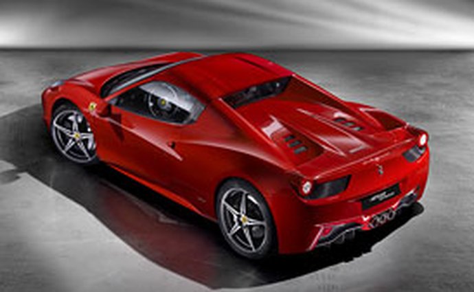 Ferrari 458 Spider: Otevřená Italia za 226.800 eur (přes 5,5 milionu Kč)