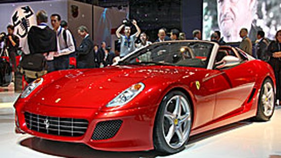 Ferrari v roce 2010: 6.573 prodaných aut, zisk 303 milionů euro