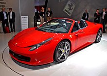 Ferrari ve Frankfurtu: 458 Italia odhazuje střechu