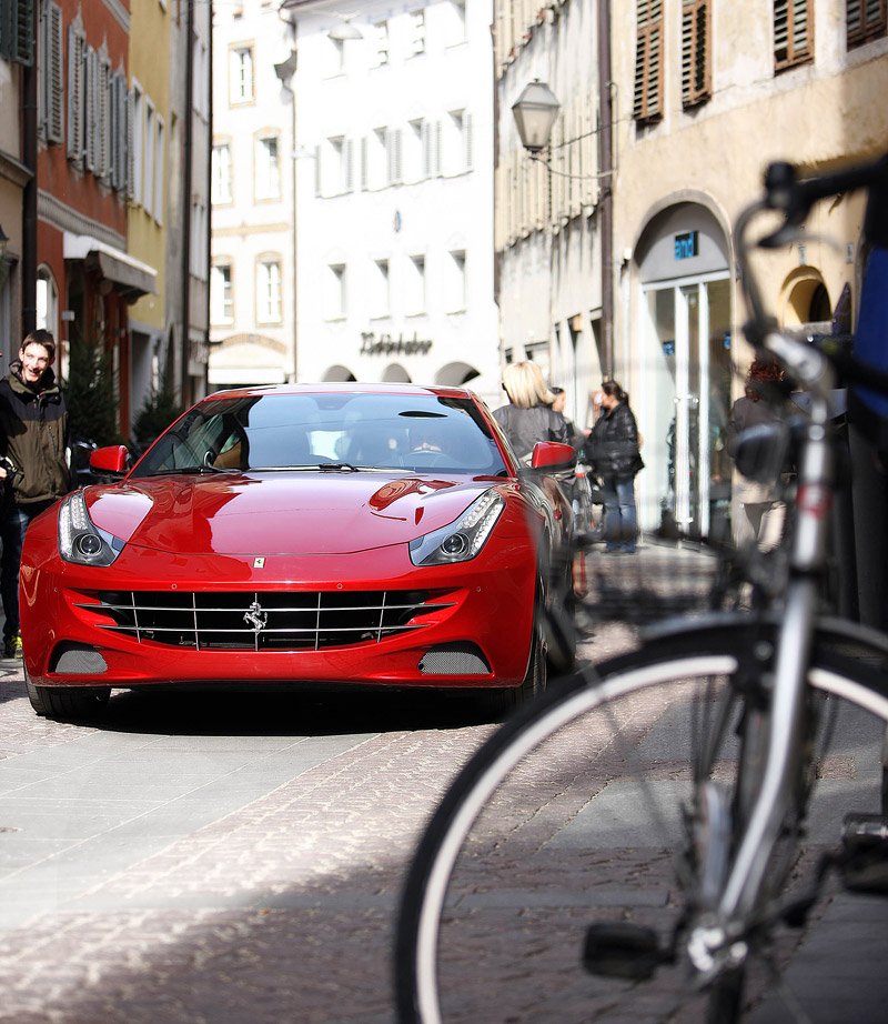 Ferrari FF