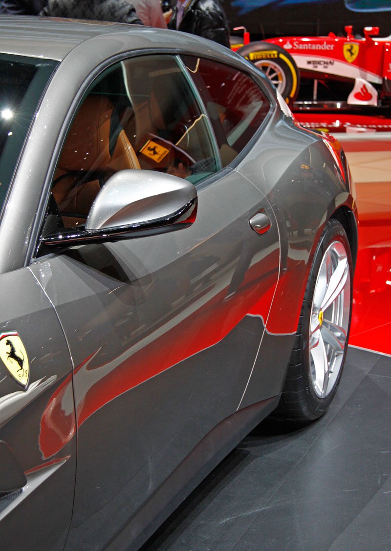 ferrari novemodely premioveznacky kupe