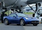 Ferrari na Le Bourget: Jen létání je krásnější? (video)