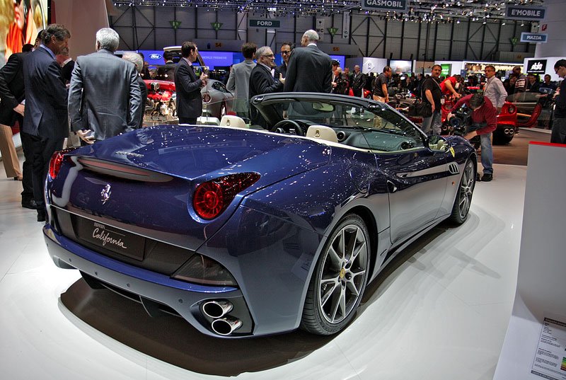 Ženeva živě: Ferrari California: