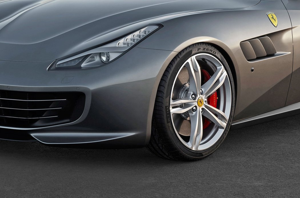 ferrari novemodely zeneva2016 sportovni kupe