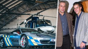 Nové policejní Ferrari pochází z obrovské trestné činnosti: Byl v ní i nevlastní syn Heleny Vondráčkové