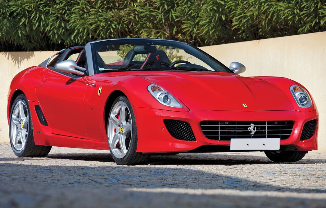 Ferrari SA Aperta (2010)