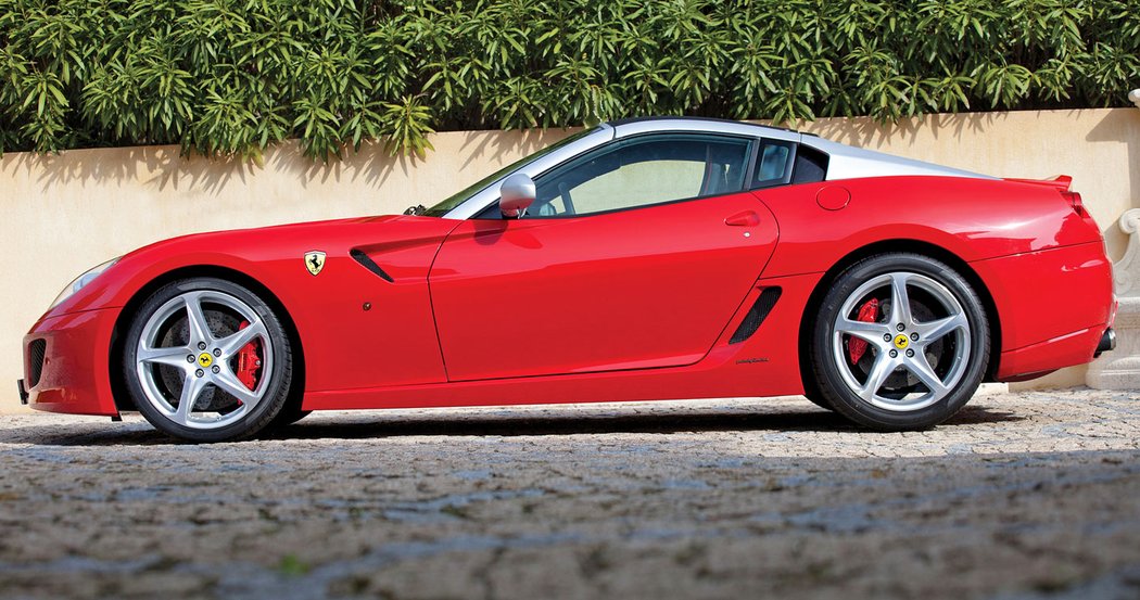 Ferrari SA Aperta (2010)