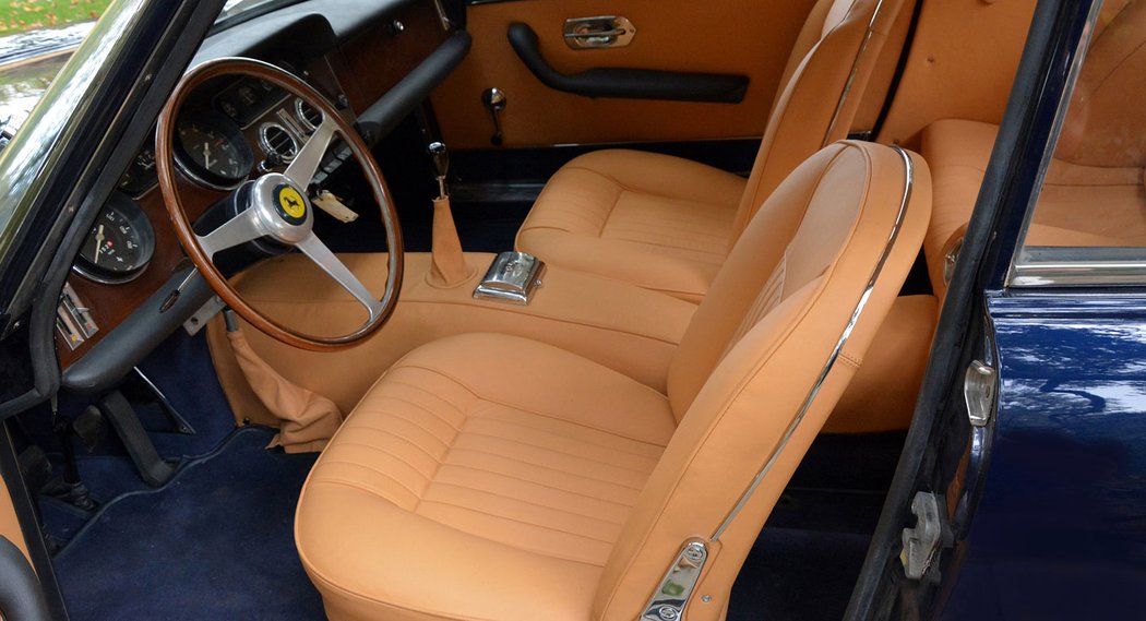 Ferrari 330 GT