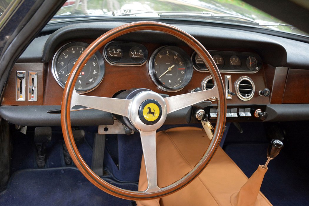 Ferrari 330 GT