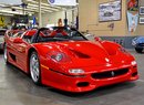 Je libo Ferrari F50? Na prodej je vůbec první postavený kus. Jezdil s ním i Lauda!