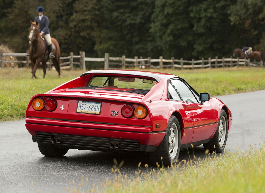 Ferrari 328 GTB/GTS (1985-1989)