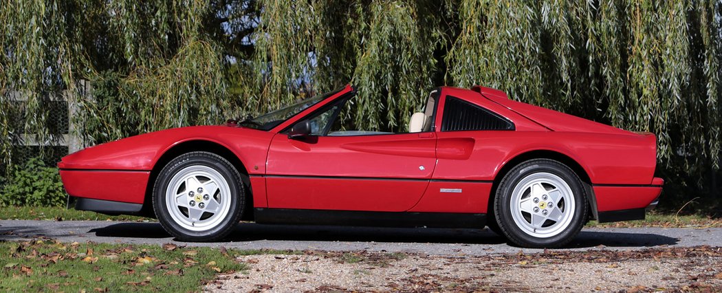 Ferrari 328 GTB/GTS (1985-1989)