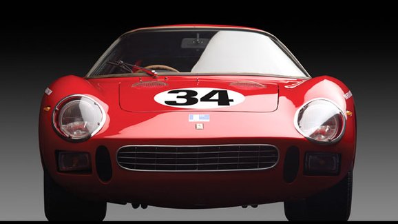 Ferrari 250 LM se vydražilo za 290 milionů korun