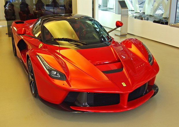 Ferrari LaFerrari: Česká premiéra v Praze!