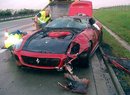 Nehoda Ferrari 599 GTO na dálnici D11 (srpen 2011)