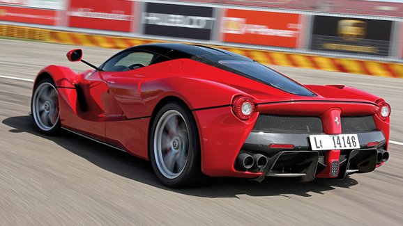 Ferrari si patentovalo přesnější systém řízení