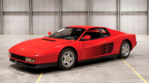 Jaký výkon dnes může mít Ferrari Testarossa z roku 1987?