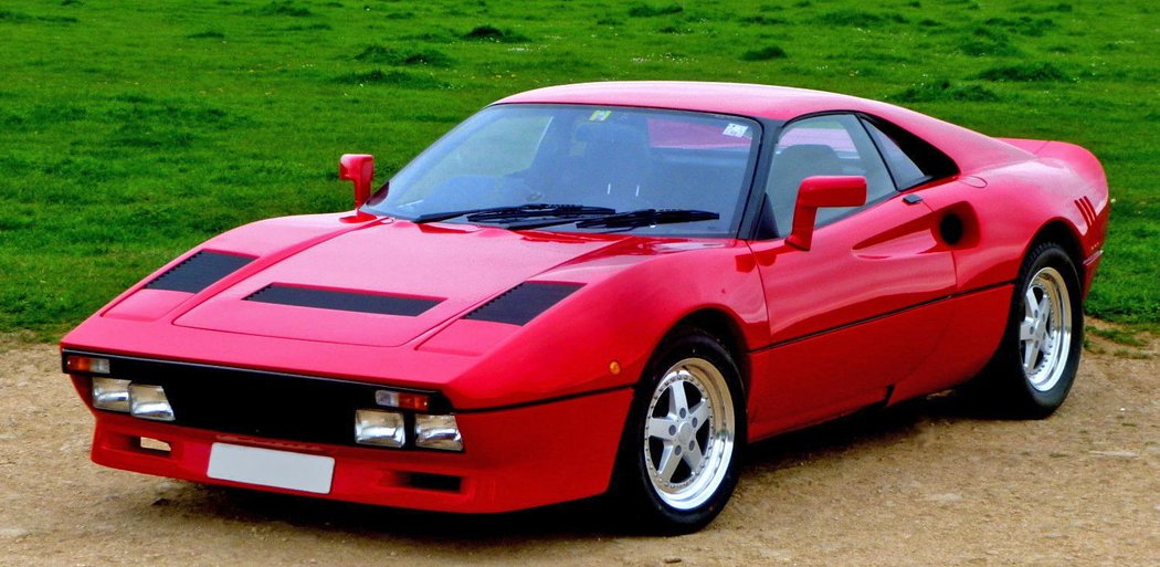 Toto Ferrari 288 GTO je ve skutečnosti Toyota MR2