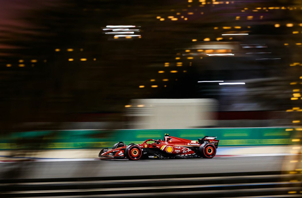 Velká cena bahrajnu 2024 z pohledu Ferrari