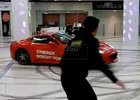 Video: Ruský starosta driftuje v nákupním centru