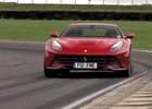 Video: Ferrari F12berlinetta, Chris Harris a pět sad pneumatik