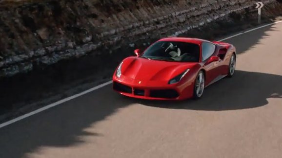 Video: Ferrari 488 GTB poprvé v akci