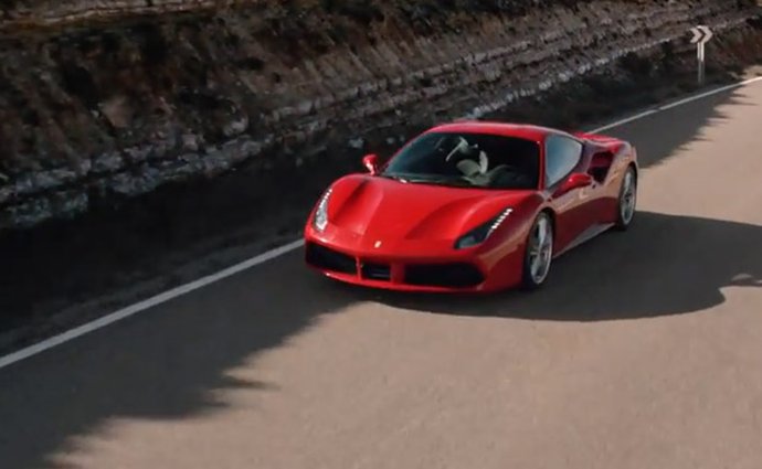 Video: Ferrari 488 GTB poprvé v akci