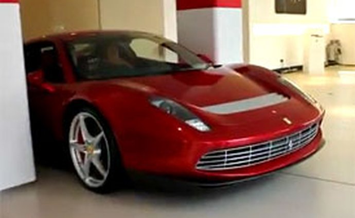 Ferrari SP12: Jedinečná 458 Italia Erica Claptona na videu