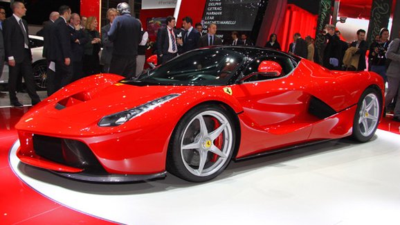 První statické dojmy: Ferrari LaFerrari aneb Maranello zanevřelo na vymýšlení jmen