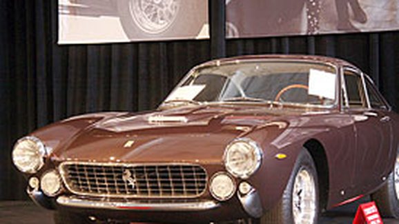 Ferrari 250 GT Lusso Steve McQueena má nového majitele