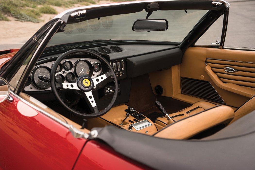 Ferrari 365 GTB/4 Spider