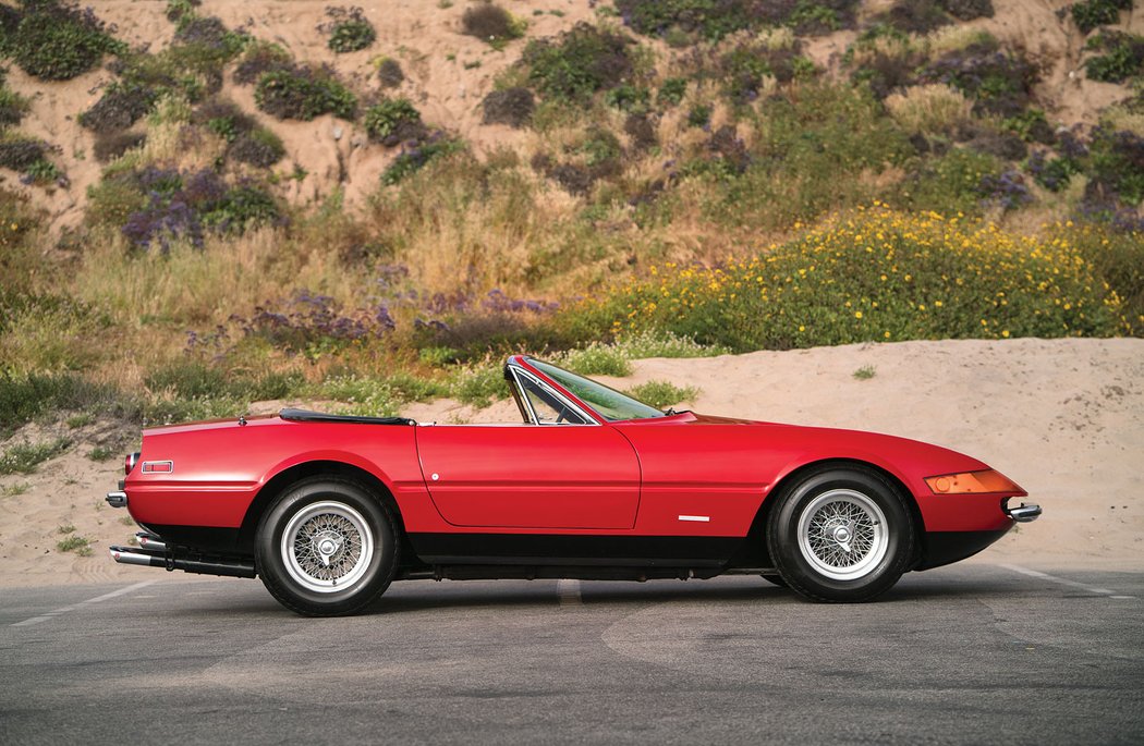 Ferrari 365 GTB/4 Spider