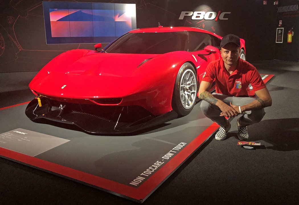 Okruhový speciál P80/C vznikal pro hongkongského zákazníka čtyři roky. Jeho statickou verzi si můžete prohlédnout v Musei Ferrari až do května příštího roku.