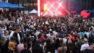 Mattoni Life Bar oživí festival ve Varech: Koncerty i nová generace na jednom pódiu Mattoni Life Bar oživí festival ve Varech: Koncerty i nová generace na jednom pódiu