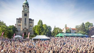 V kultuře nezůstal kámen na kameni: Festival Mezi ploty je letos před ploty, pusťte si ho online