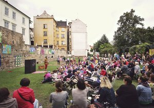 V pátek začíná v Plzni desetidenní maraton hudby a divadla s názvem Živá ulice.