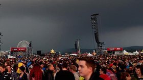 Na festivalu Rock am Ring zranil blesk 42 lidí, z toho osm vážně